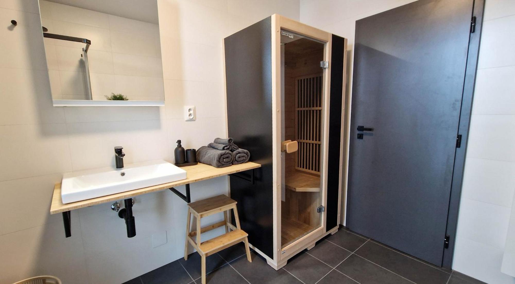 Hillshome - 84M2 Moderny Byt S Terasou Aj Saunou Липтовски-Микулаш Экстерьер фото